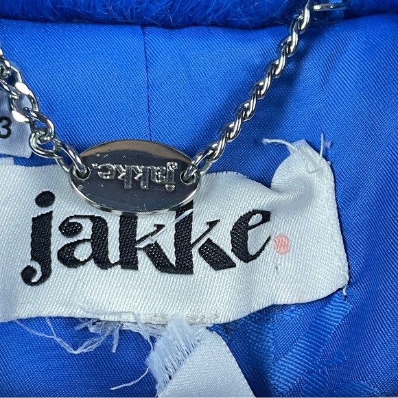 Jakke Women's Blue Faux Fur Coat "vegan vibes" size 2 trendy colorful oversized - Picture 7 of 8